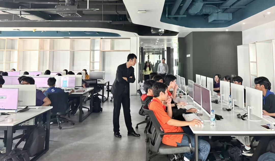 Operational discussion with LIPPO Group business teams